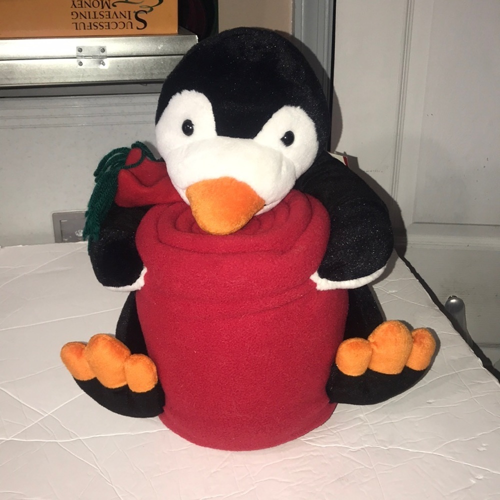 NWT Adorable Puffin Plush + Throw